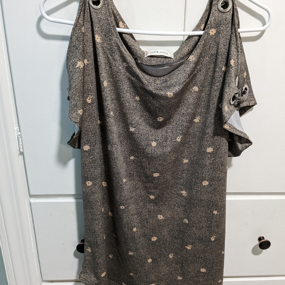 Jon & Anna 1X Brown Pink Cold Shoulder Short Sleeve Floral Metal Eyelet Top